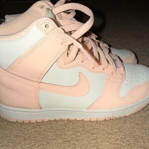 Women's high dunks